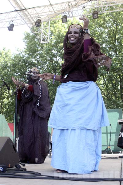 GROUP DOUEH - 2011-05-28 - PARIS - Parc de la Villette - 